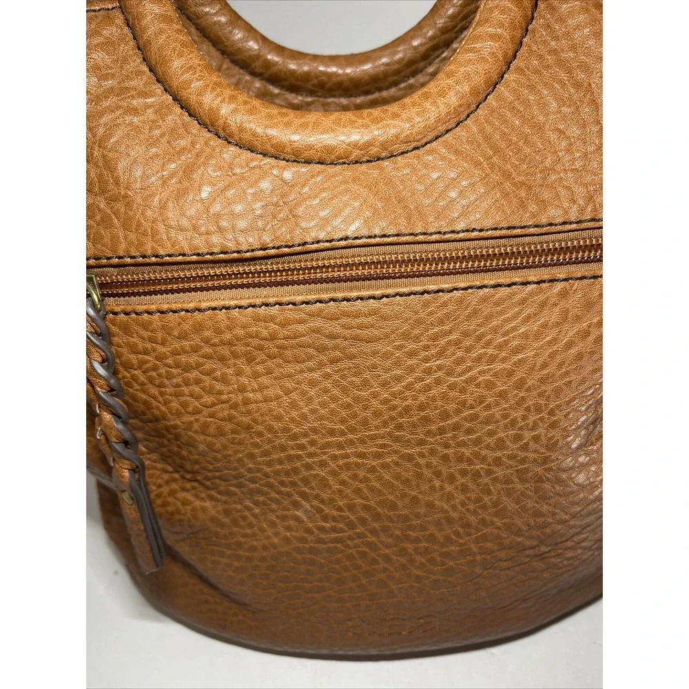 A New Approach‎ A.N.A. Purse Medium Camel Colored Brass Handles Style Vibes